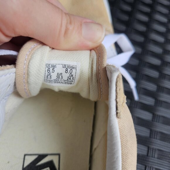 Vans Peach / Light Orange Old Skool Shoe Skate Sneaker Size 8 Women / 6.5 Men - Picture 10 of 12